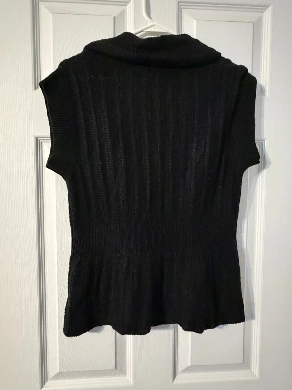Women’s Maurice’s Vintage Black Sleeveless Rib-Knit Shawl-Collar Sweater Vest M